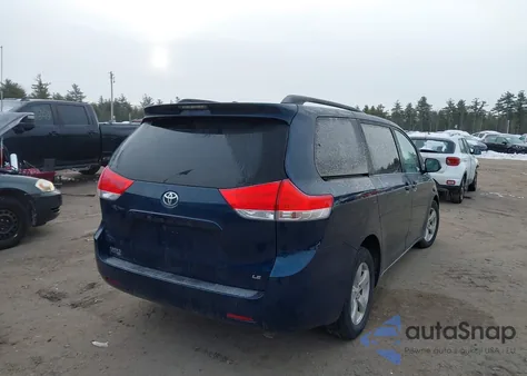 2011 Toyota Sienna Le V6 из США, поврежденный, VIN 5TDKK3DC2BS085514